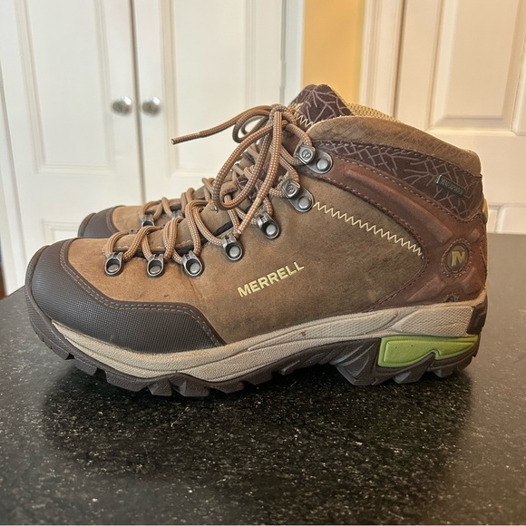 Merrell Col Mid Waterproof Hiking Boots - Women’s size 8 - Picture 2 of 7